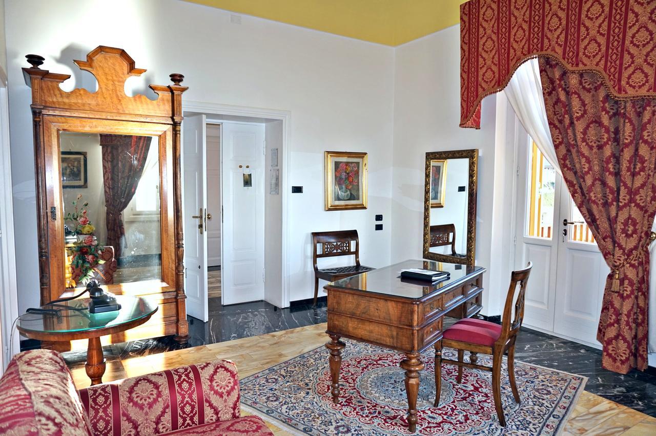 Suite with Sea View and Balcony,1216003339:JPEG